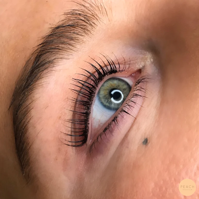 Yummy Yumi Lashlift