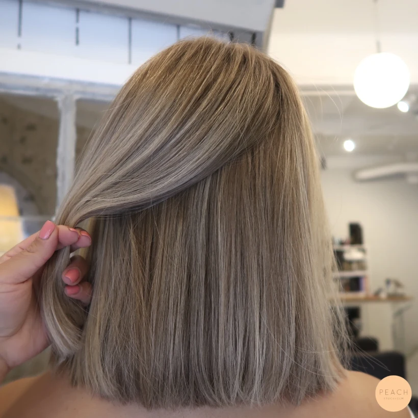 Babylights hair med beige toner