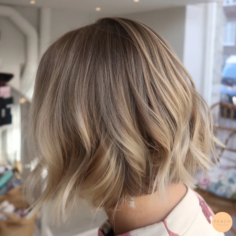 Balayage blonde lob