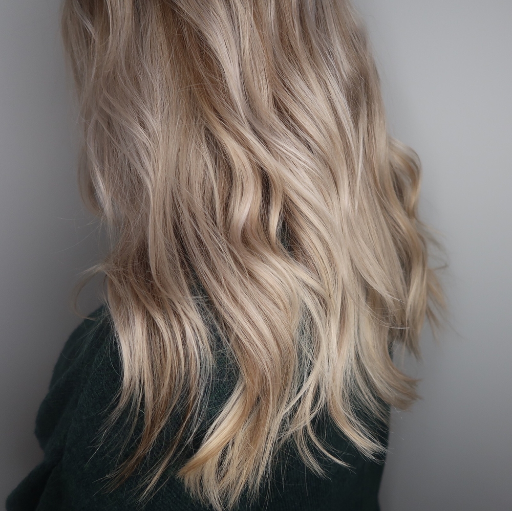 Blond med djup i botten