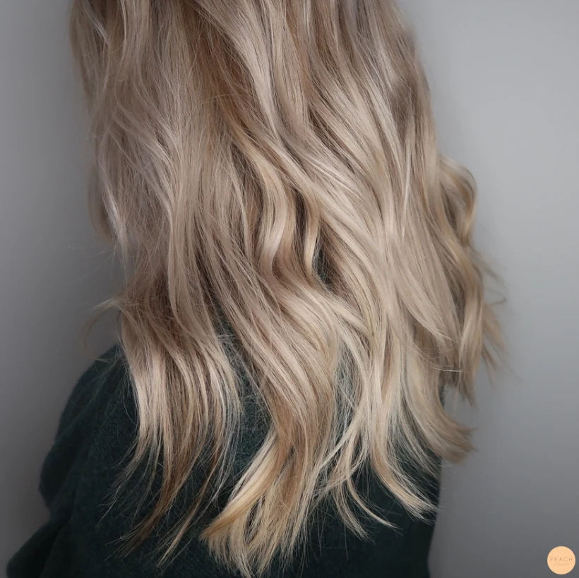 Blond med djup i botten