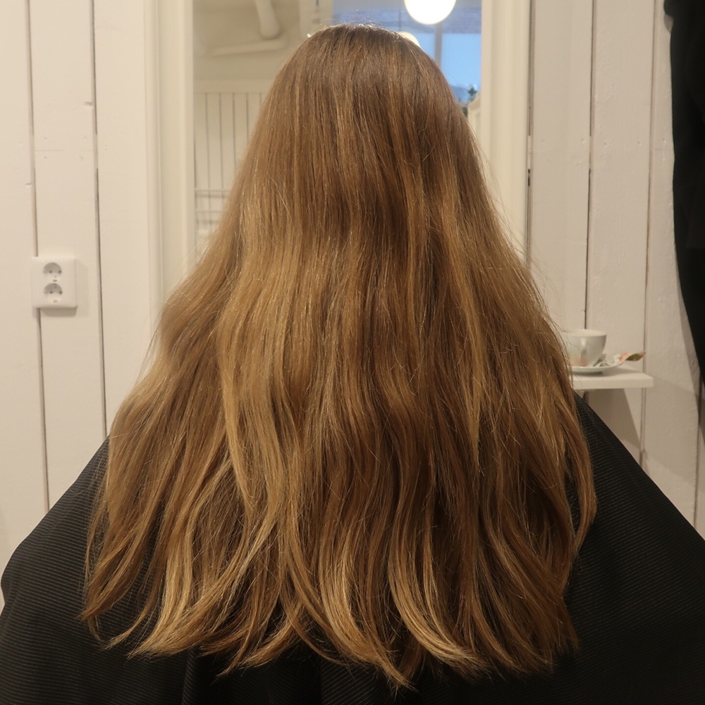 Varm balayage hårfärg