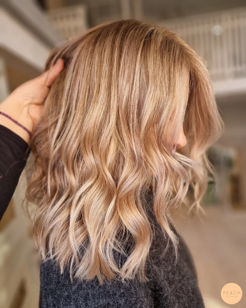 Beach waves hair