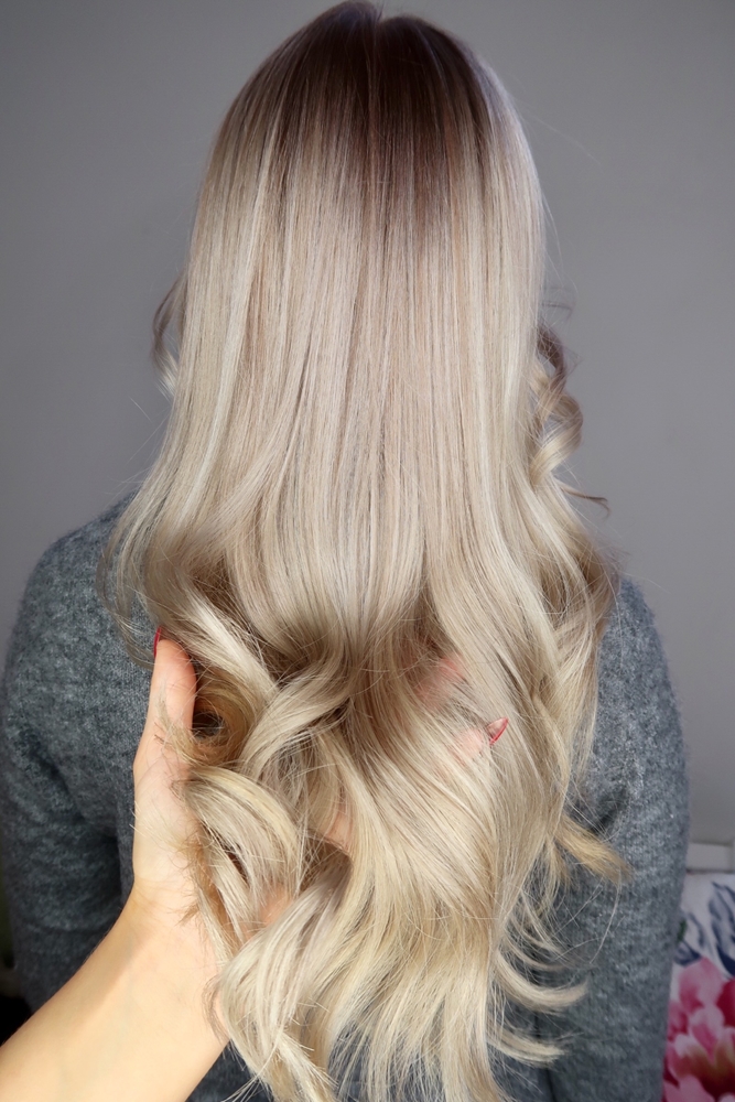 Kall blond hårfärg