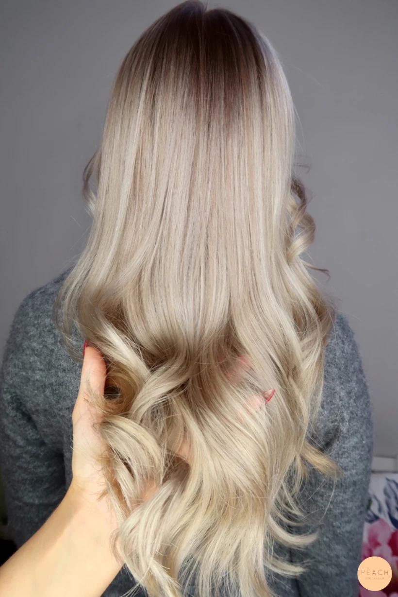 Från gul hemmablekning till kall mörkblond