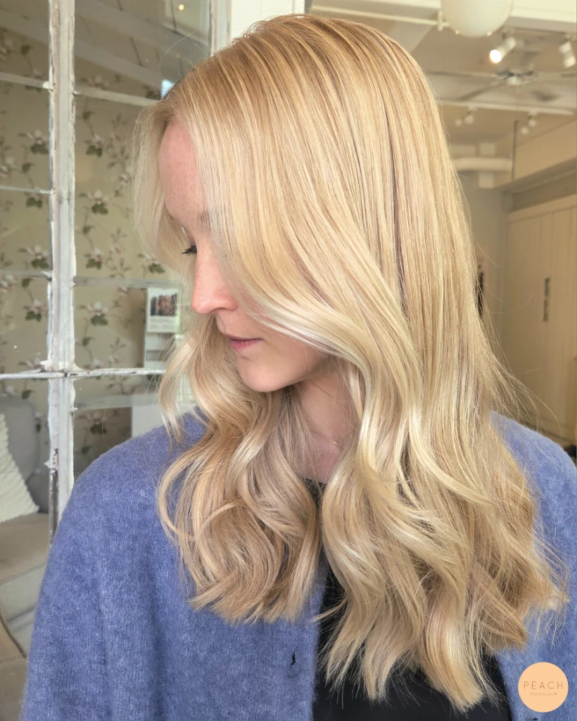 Vanilla blonde hair color 🍦