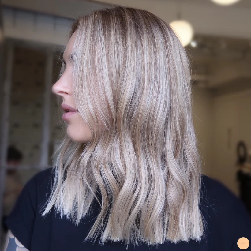 Rootshadow med blond hårfärg