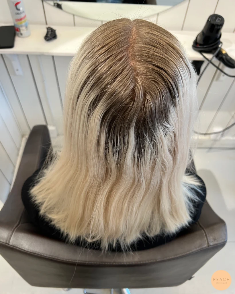 Reverse blonde balayage 🌟