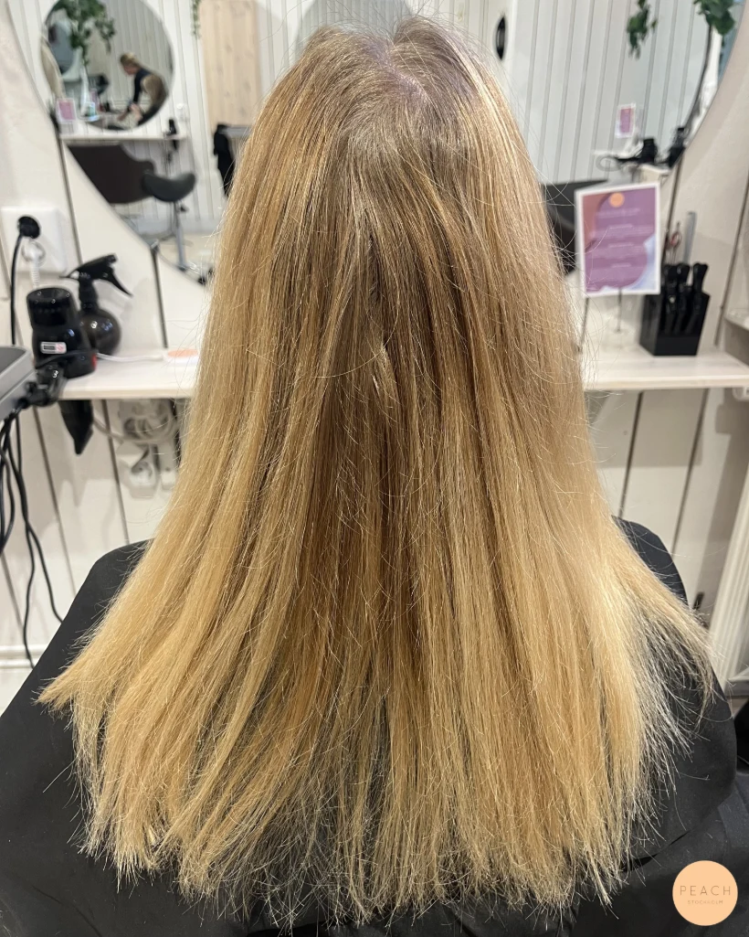 Beige blond med mjuka skiftningar