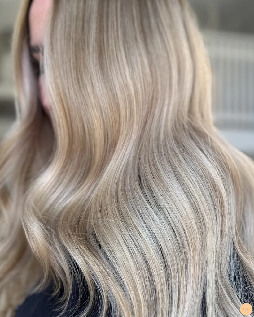 Sommar blond hårfärg / slingor