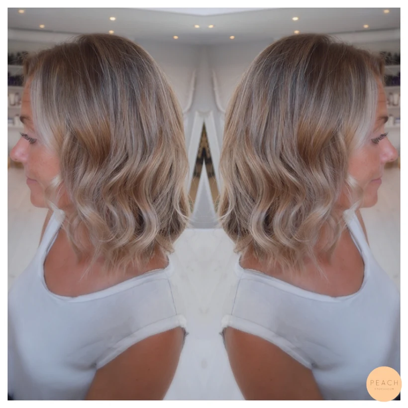 Naturlig blond hårfärg med skiftningar