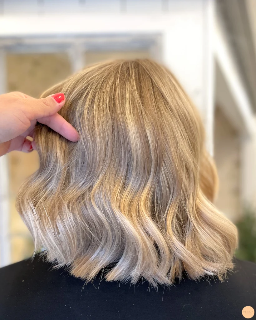 Krämig balayage blond