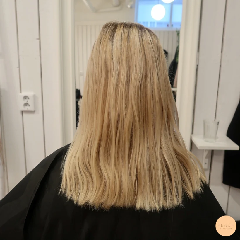 Helblekning kall blond