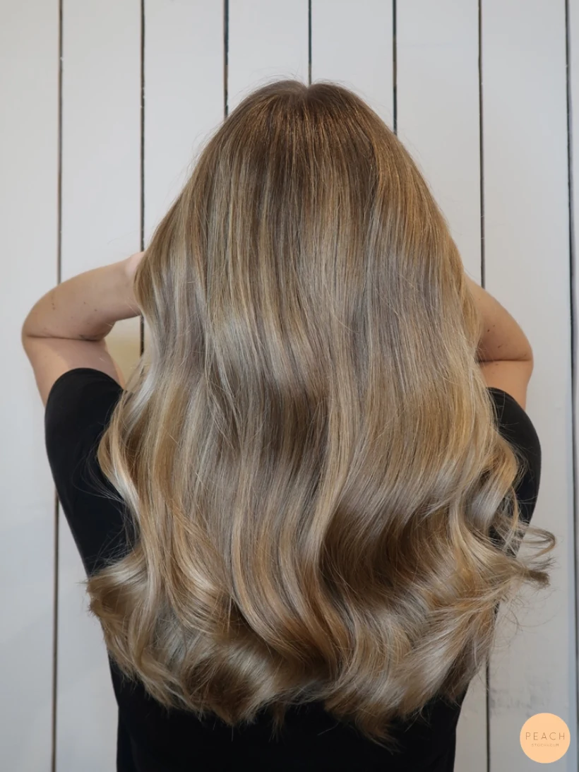 Balayage blond – salongsresultat av Louise Zetterberg, 8 december 2018