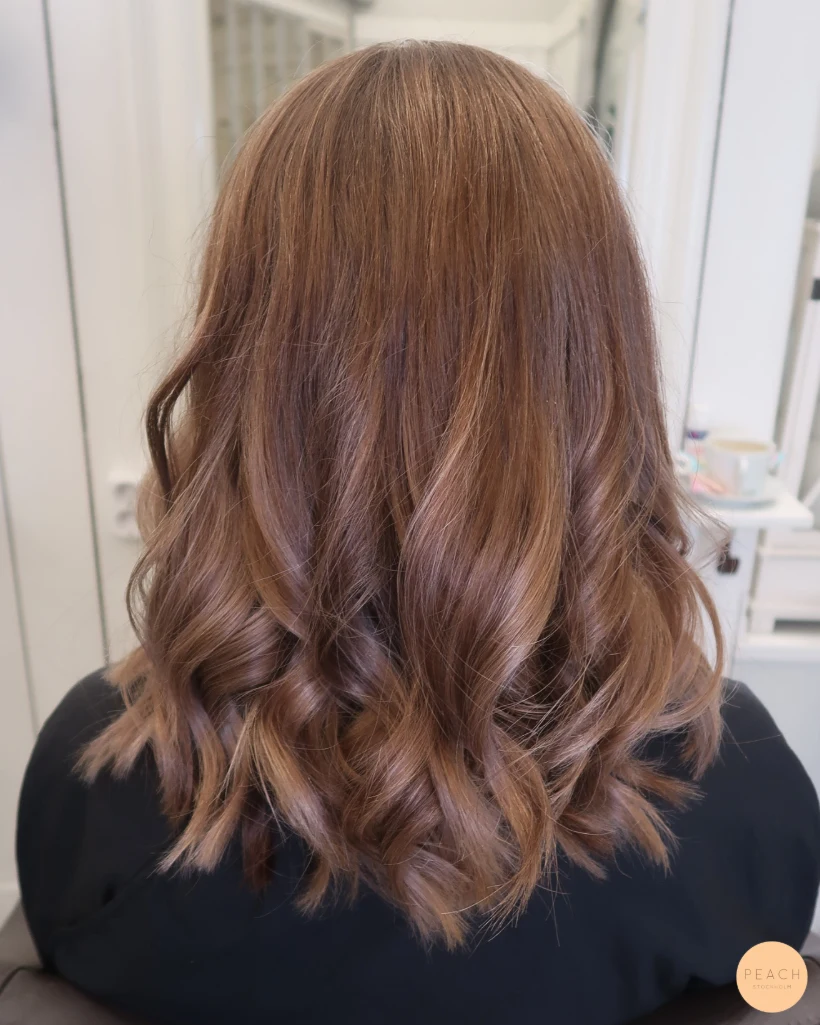 Total makeover 🤩 Ifrån ett ljust hår, till en mer naturlig nyans