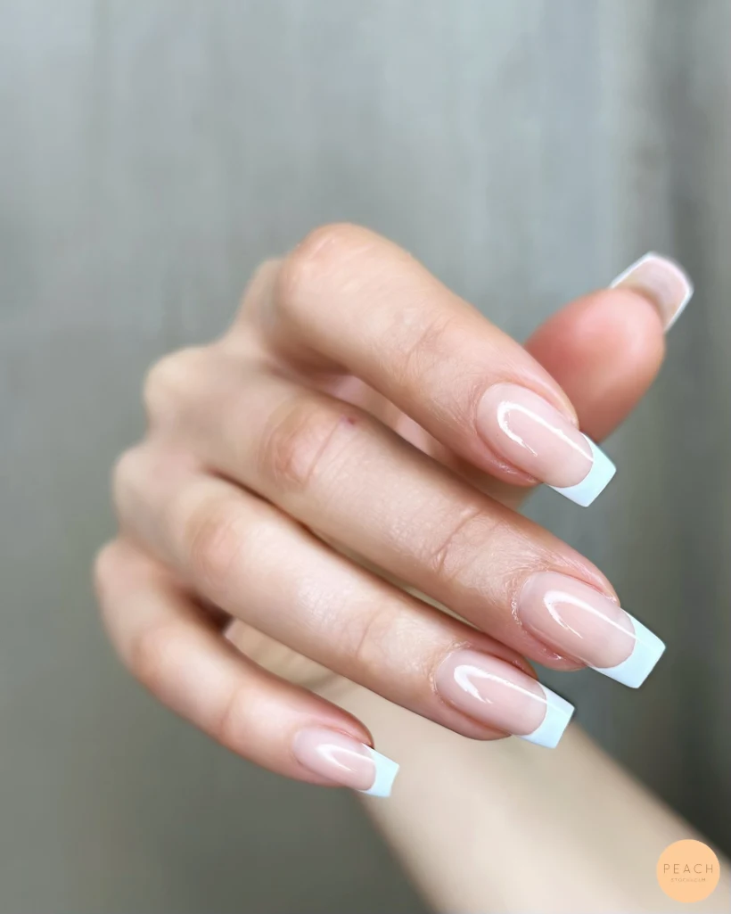 Classic French manicure 💅