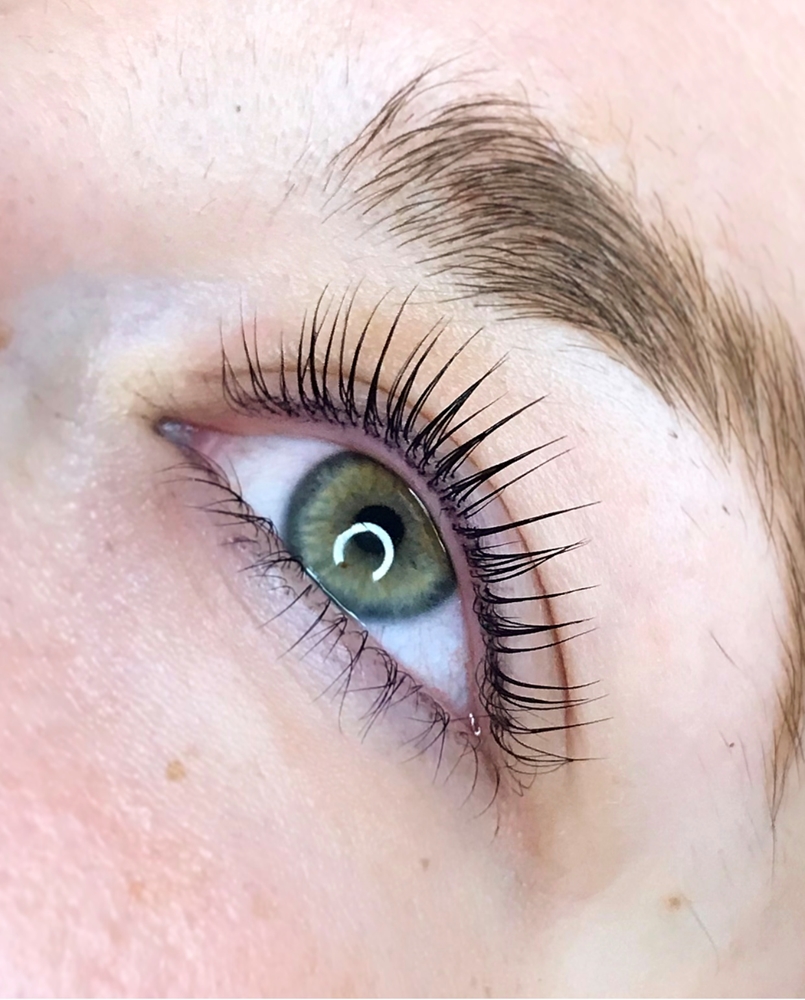 Yumi lashlift istället för fransförlängning