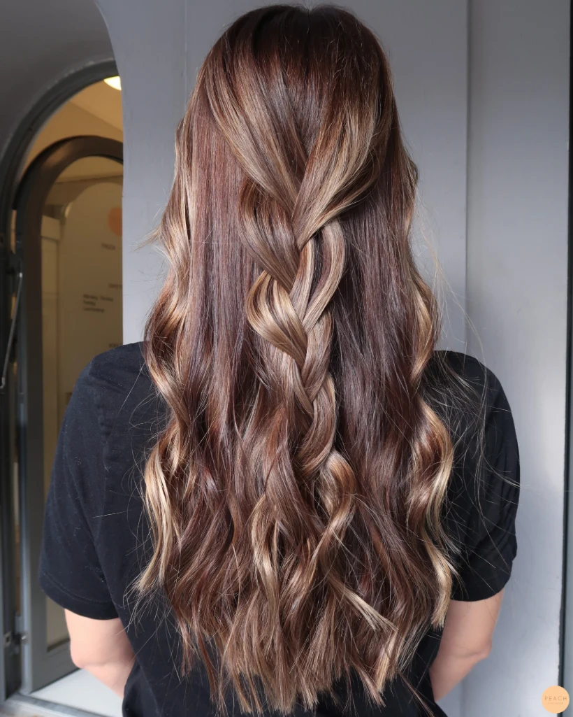Bronde hårfärg med slingor