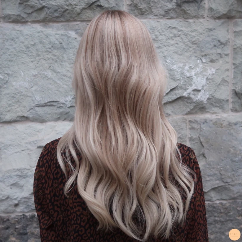 Höstigt blond med kalla slingor