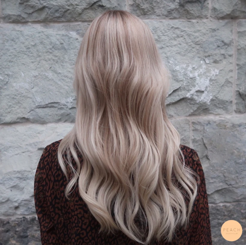Höstigt blond med kalla slingor