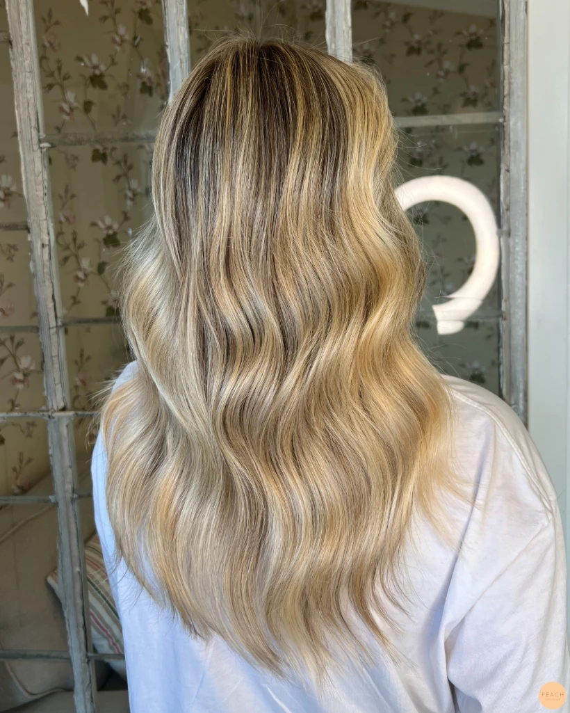 Bright blonde 🤍