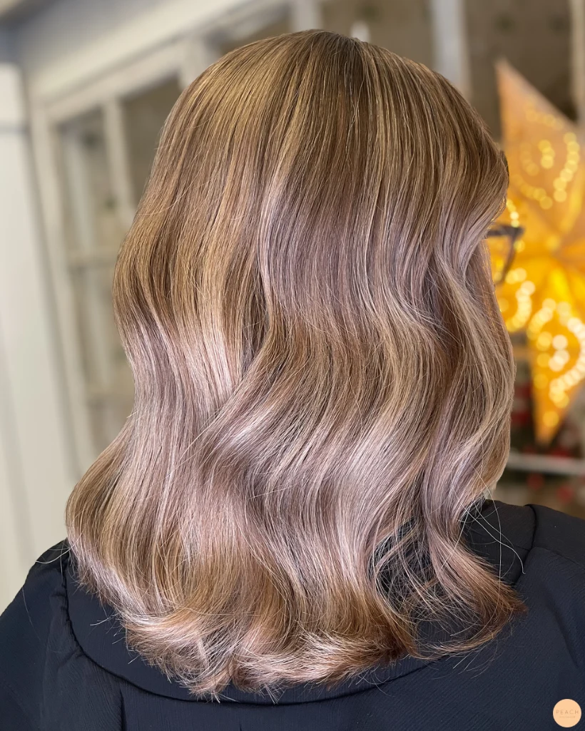 Beige bronde hair