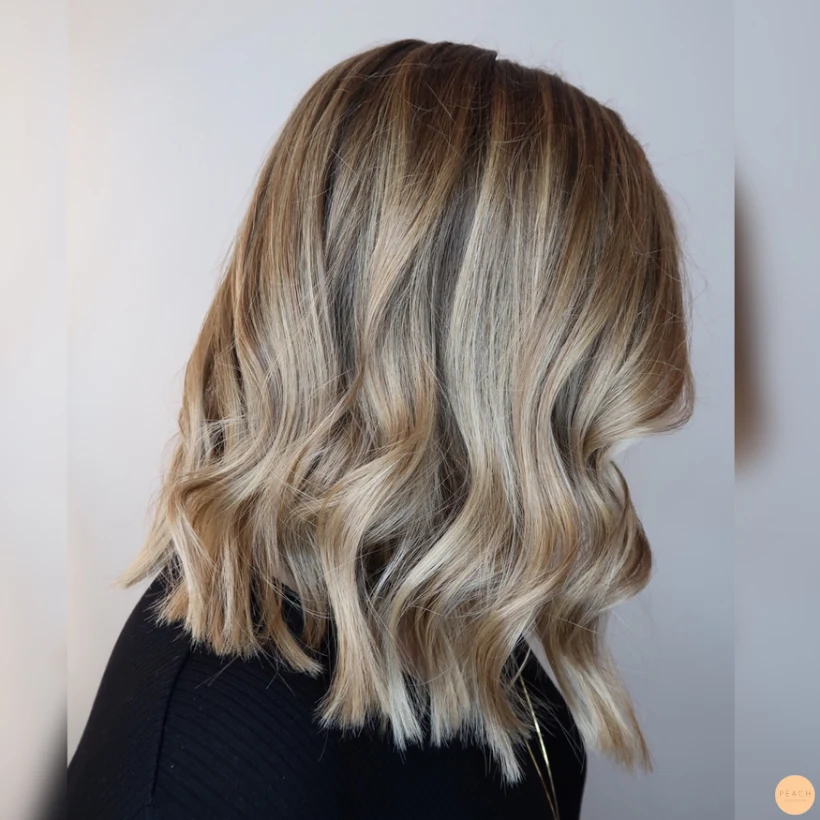 Kall blond hårfärg med highlights