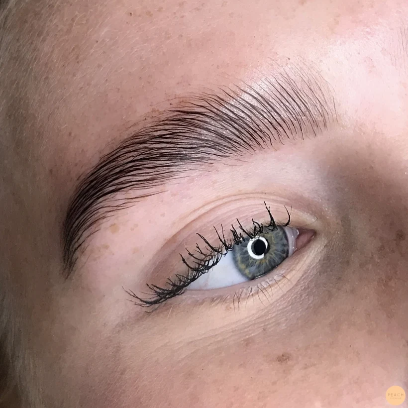 YUMI BROWS perfekta bryn