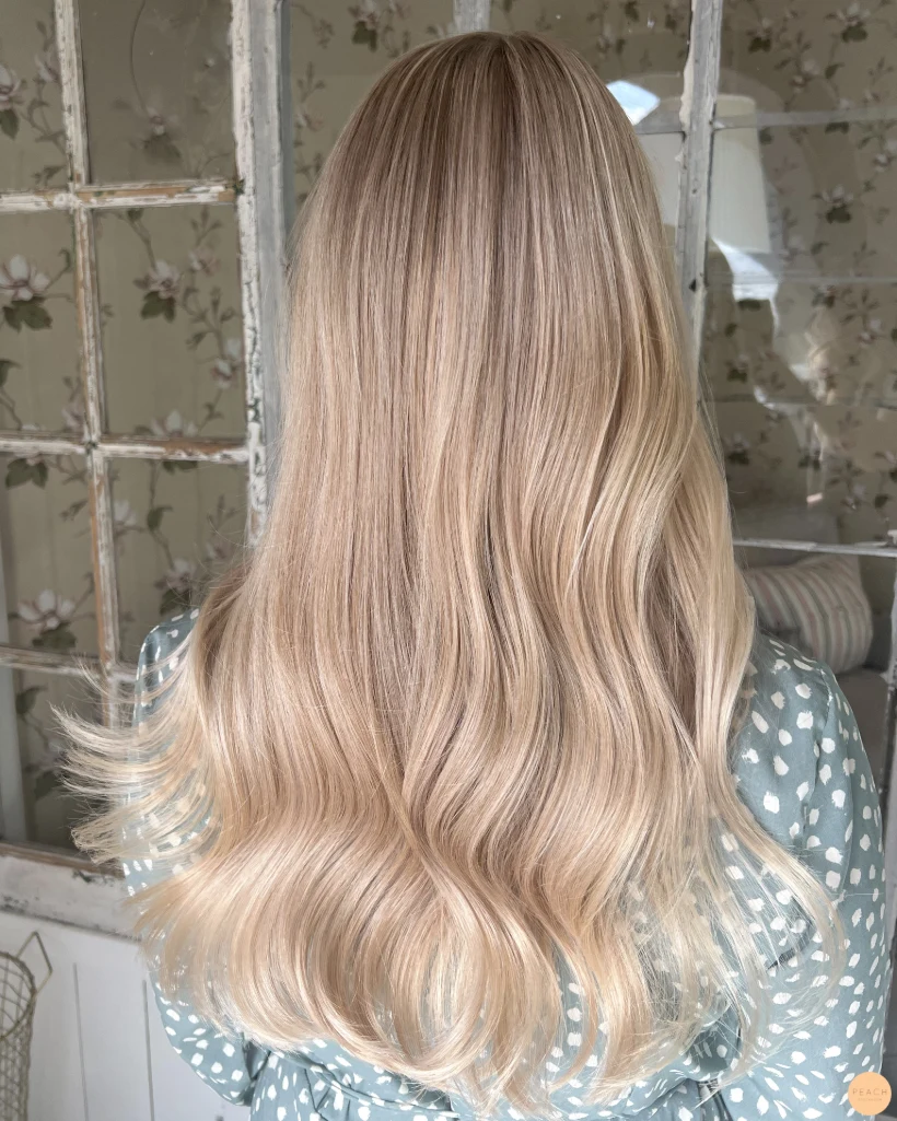 Sval blond