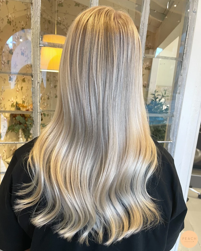 Milky Blonde babylights