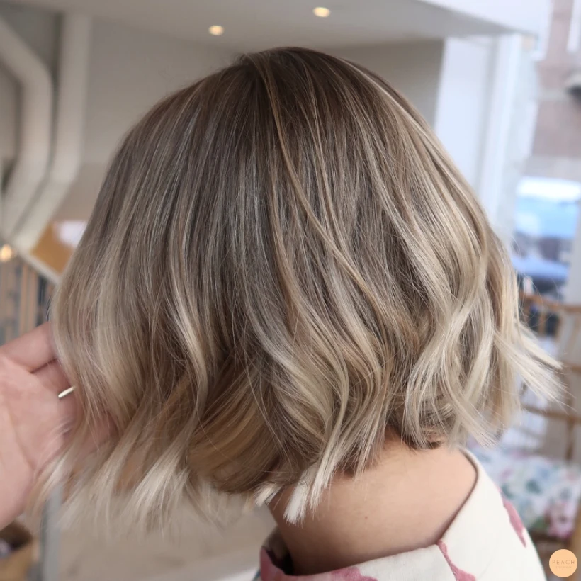Balayage blonde lob