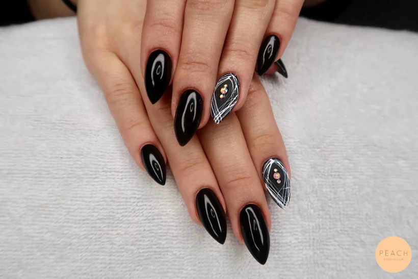 Halloween inspirerade naglar