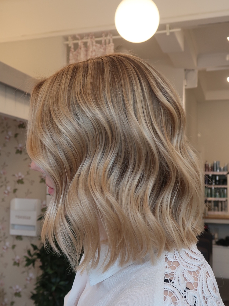 Lyxig blond hårfärg