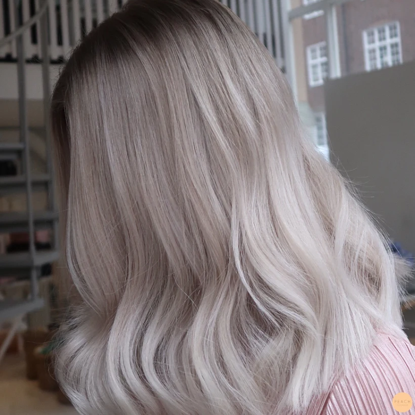 Kall blond hårfärg lob