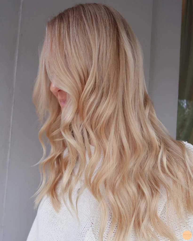 Ljus beige blond hårfärg