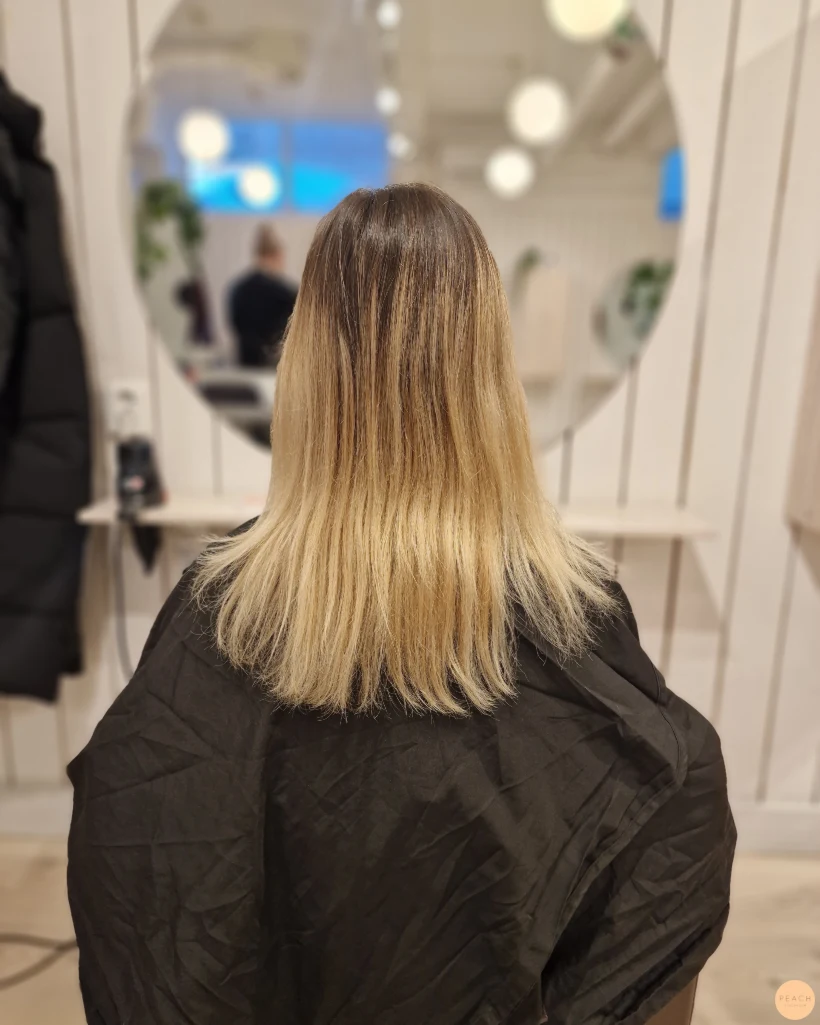 Seamless blonde