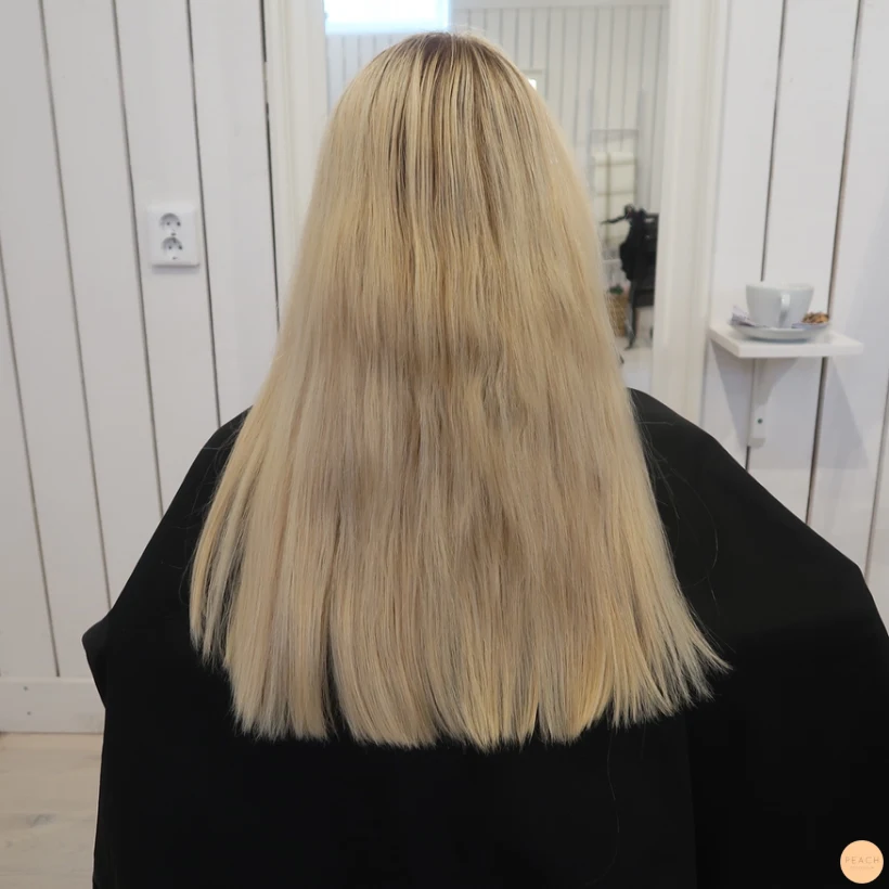 Blond med mörka slingor