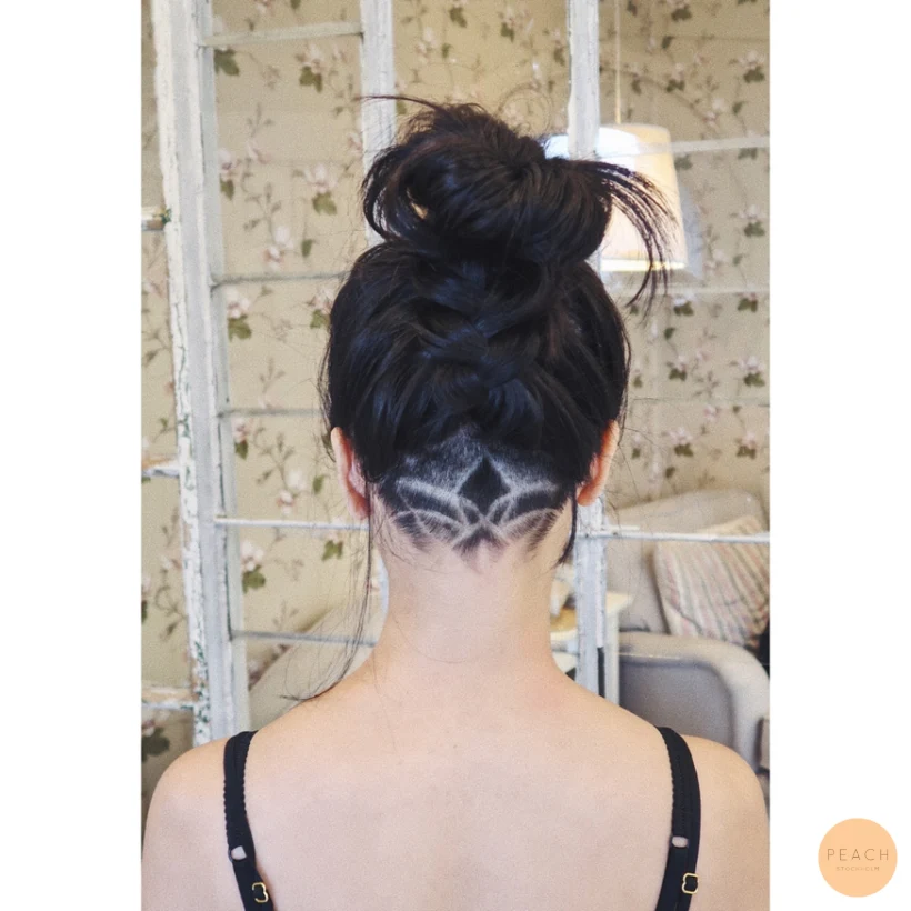 Shaved nape - Undercut