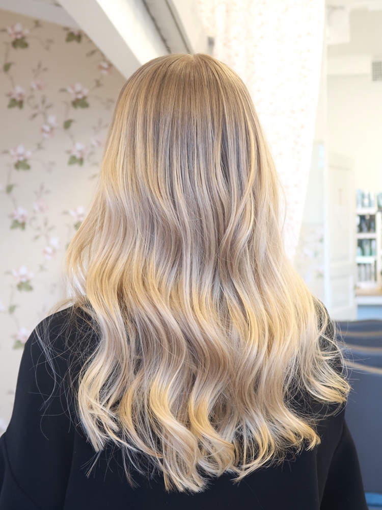 Blond naturlig balayage