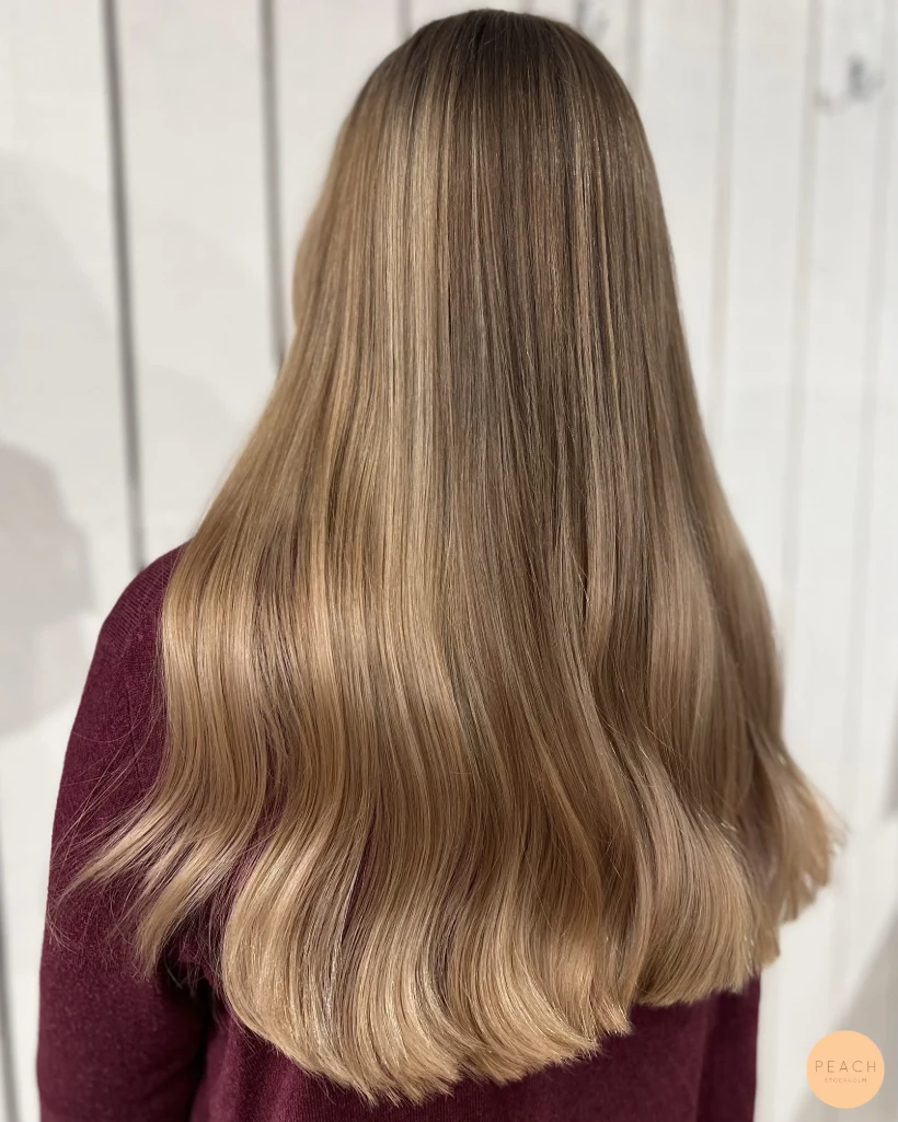 Färgkorrigering naturlig balayage