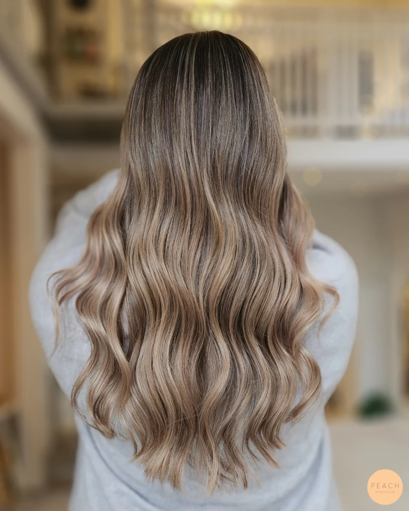 Krämig beige balayage