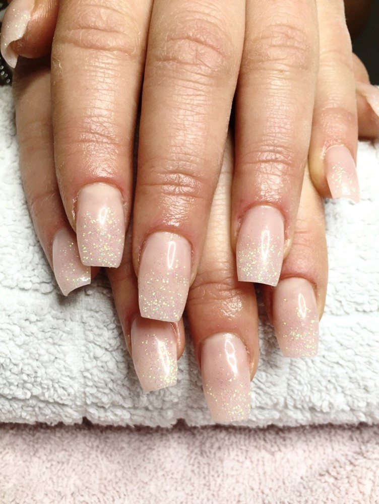 Naturella glitternaglar