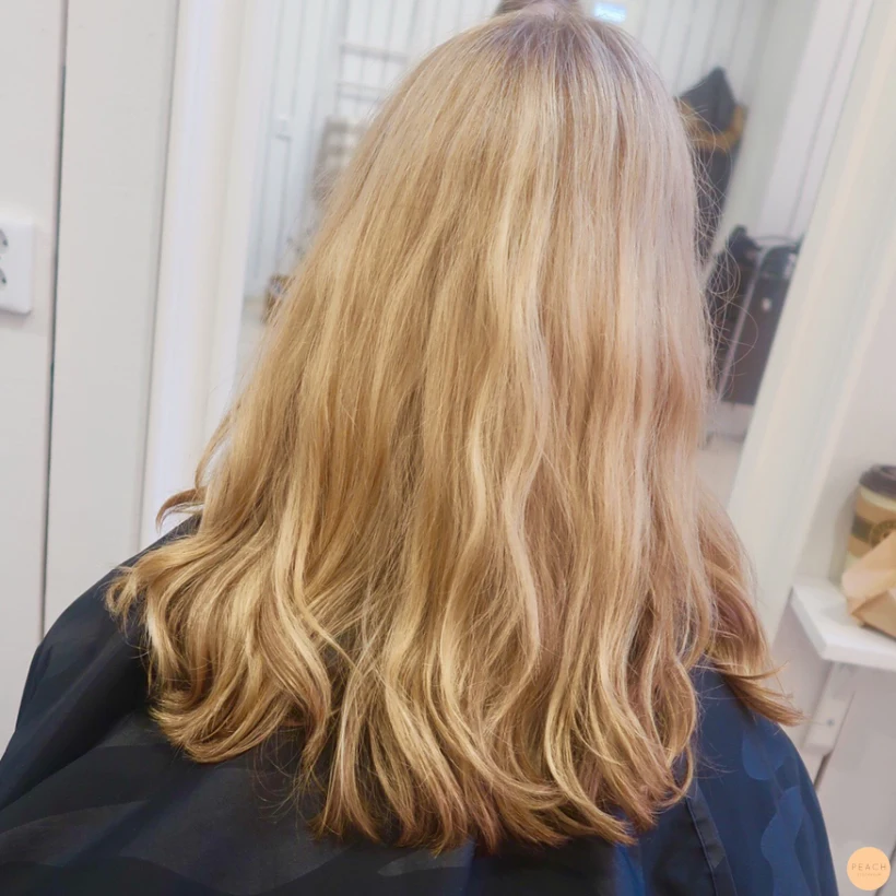 Kall blond balayage