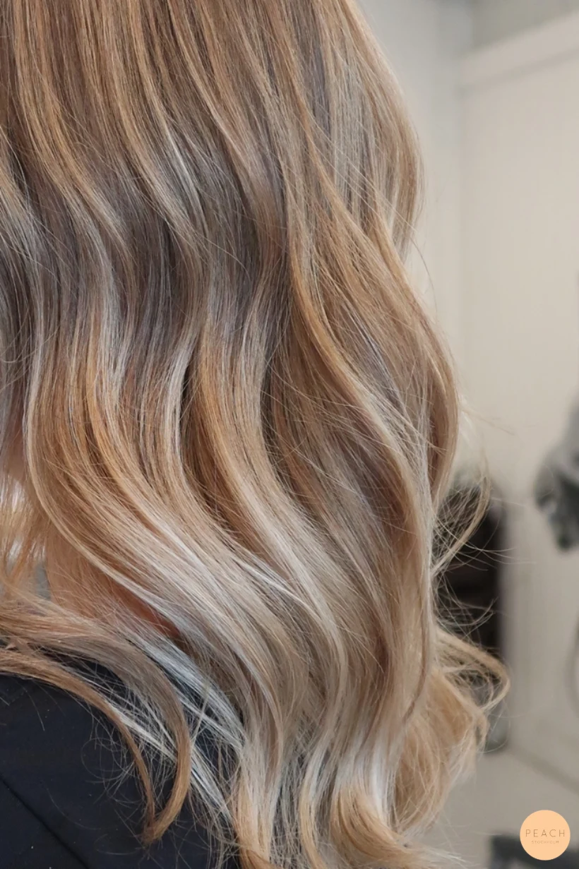 Naturliga blonda slingor