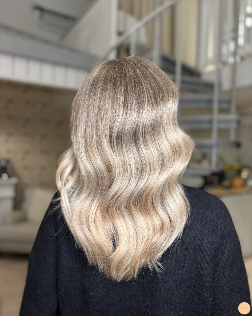 Blond hårfärg