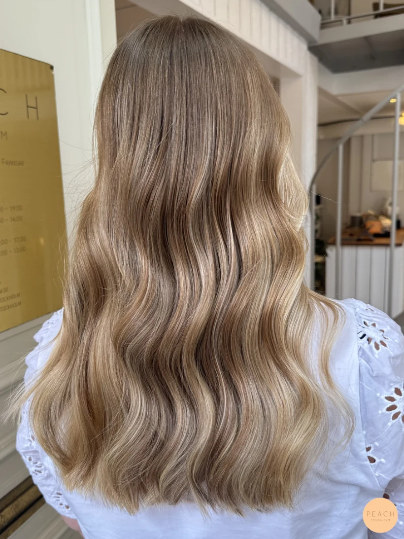 Soft balayage med mjuka teasylights