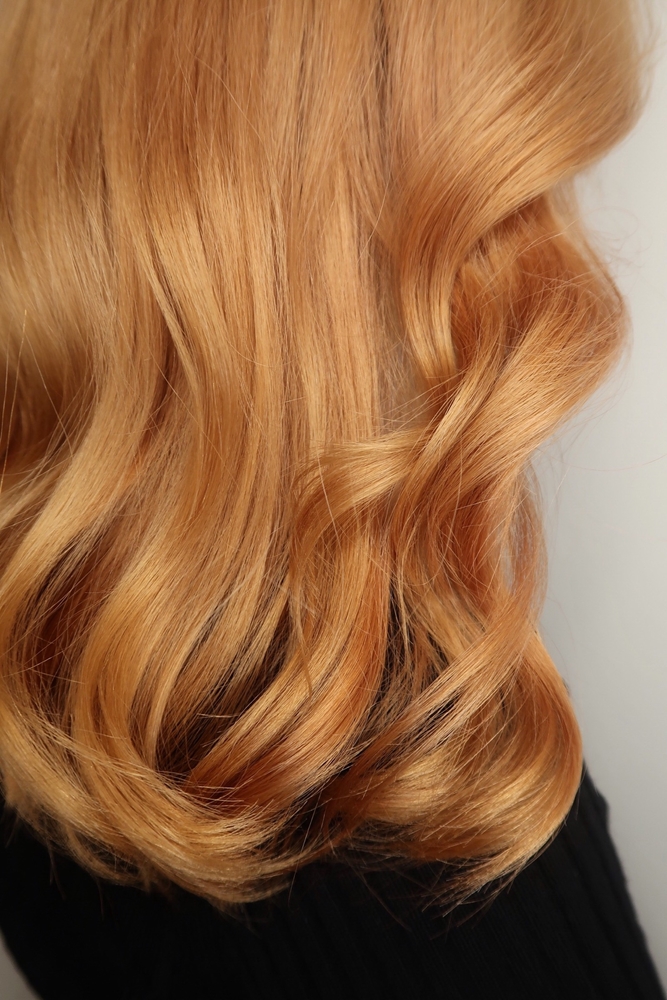 Avfärgning rött hår till blond
