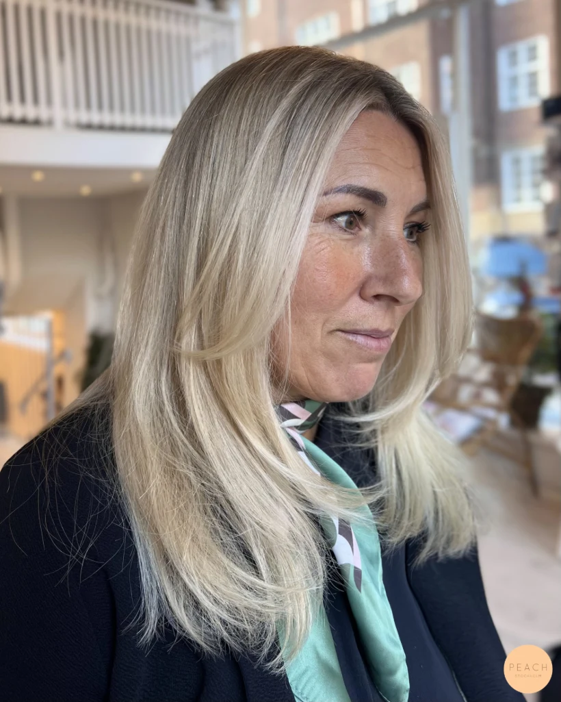 Blond gardinlugg layers