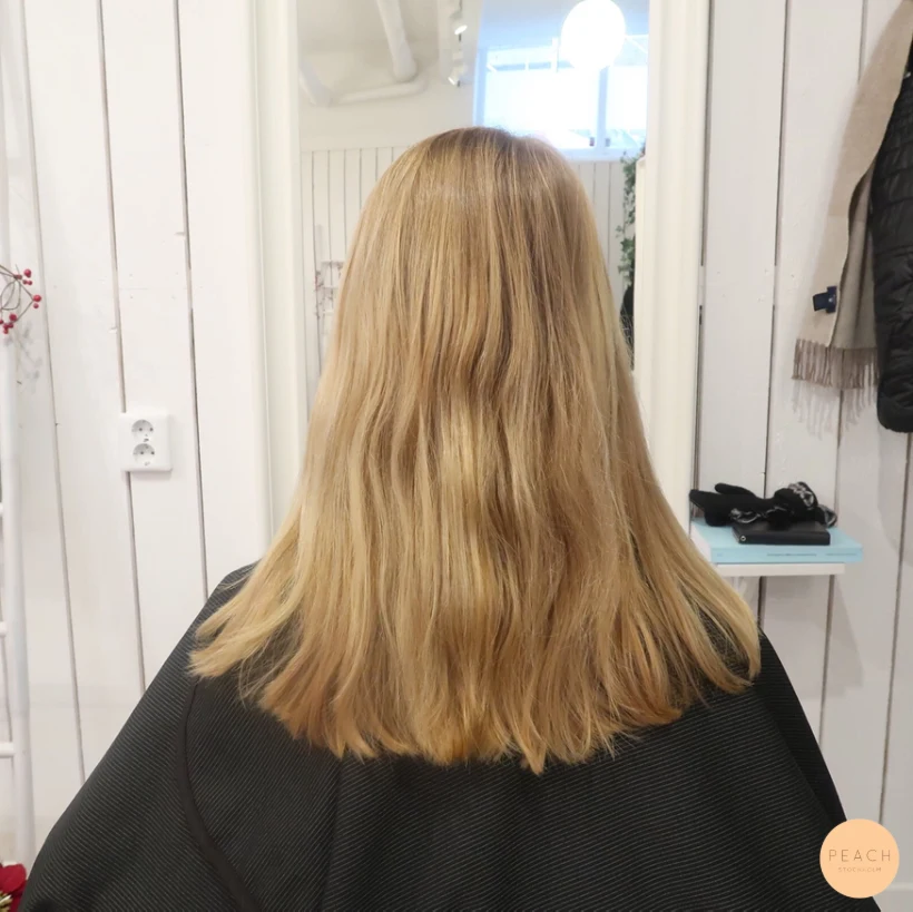 Varm blond hårfärg – salongsresultat av Josefin Törmä, 3 december 2018