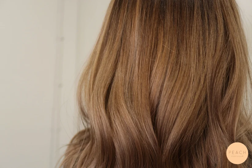 Varm balayage med ljusa slingor